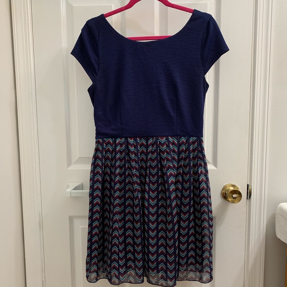 Speechless Navy Blue Arrow Dress
